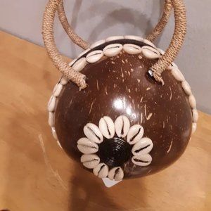 Coconut purse